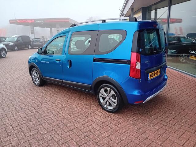 Dacia DOKKER 1.2 TCe S&S Stepway, Airco, Multimedia systeem, Bluetooth telefoonverbinding, Cruise control, Parkeersensoren, Elektrische ramen en spiegels, Lichtmetalen velgen, BOVAG
