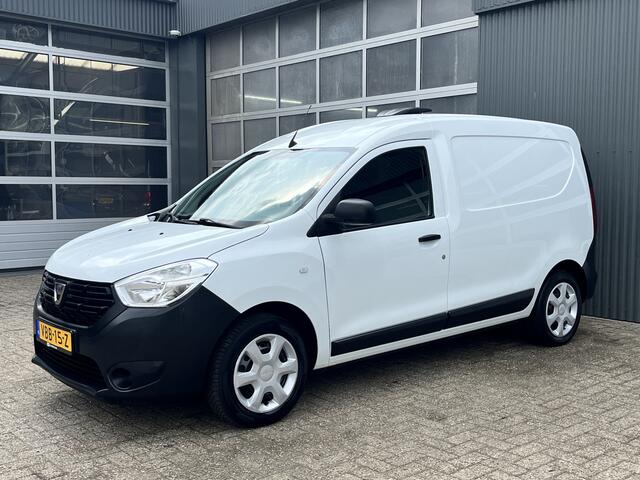 Dacia DOKKER 1.5 dCi 75 Bestel BTW VRIJ!! Airco Schuifdeur Parkeersensoren achter Ventilator 2-Persoons Euro 6 Bpm vrij voor particulier gebruik!!