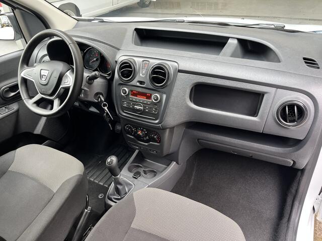 Dacia DOKKER 1.5 dCi 75 Bestel BTW VRIJ!! Airco Schuifdeur Parkeersensoren achter Ventilator 2-Persoons Euro 6 Bpm vrij voor particulier gebruik!!