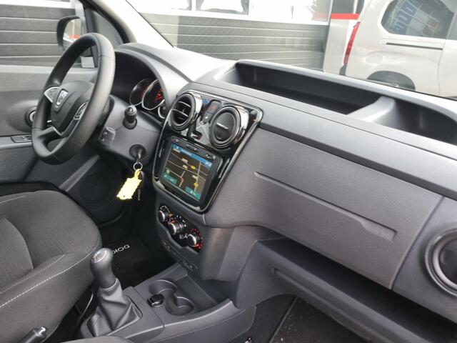 Dacia DOKKER 1.6 SCe 19.000 KM. NAVI / DAB / TREKHAAK / CRUISE / PDC