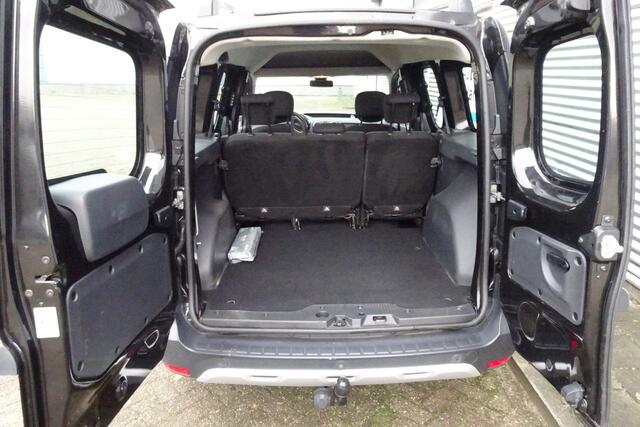 Dacia DOKKER 1.2 TCe 115 PK STEPWAY TREKHAAK