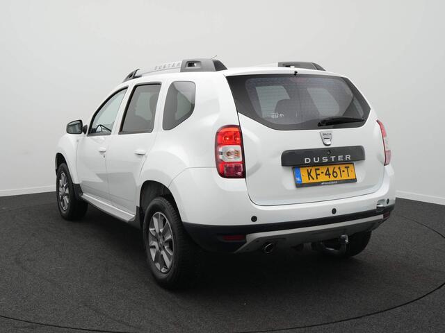 Dacia DUSTER TCe 125 Lauréate - All seasonbanden - Trekhaak