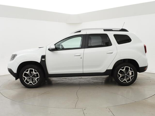 Dacia DUSTER 1.3 TCe 150 PK PRESTIGE + 1500 KG TREKHAAK | STOELVERW. | CAMERA | APPLE CARPLAY | NAVIGATIE