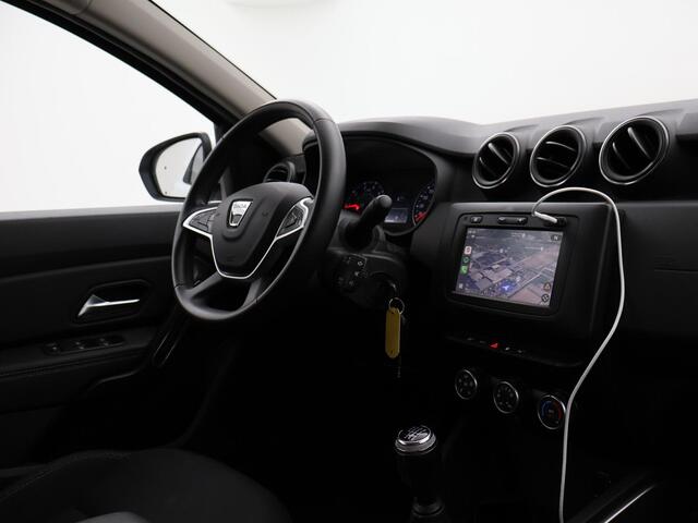 Dacia DUSTER 1.3 TCe 150 PK PRESTIGE + 1500 KG TREKHAAK | STOELVERW. | CAMERA | APPLE CARPLAY | NAVIGATIE