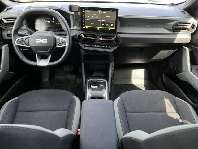 Dacia DUSTER 1.6 Hybrid 140 PK Journey / Keyless / Camera 360'' / Climate / Cruise / Applecarplay - Androidauto /