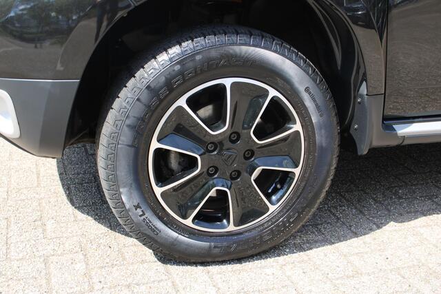Dacia DUSTER 1.2 TCe 4x2 Blackshadow