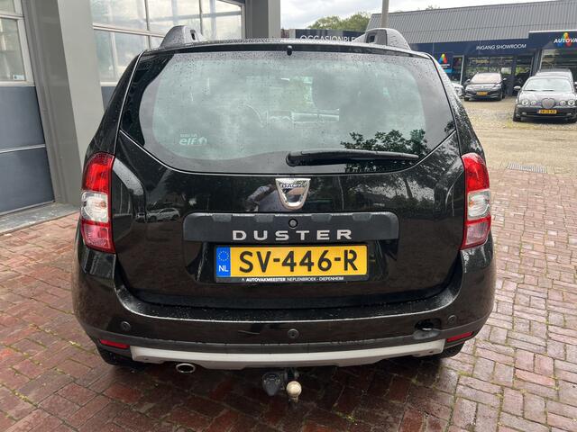 Dacia DUSTER 1.2 TCe 4x2 Lauréate 2016 Navi Leder Top staat Lage km stand