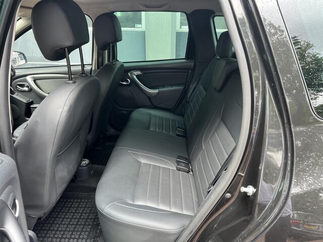 Dacia DUSTER 1.2 TCe 4x2 Lauréate 2016 Navi Leder Top staat Lage km stand