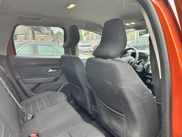 Dacia DUSTER 1.3 TCe 130 Journey | rondom zicht achteruitrijcamera | Navigatie | Trekhaak | bluetooth