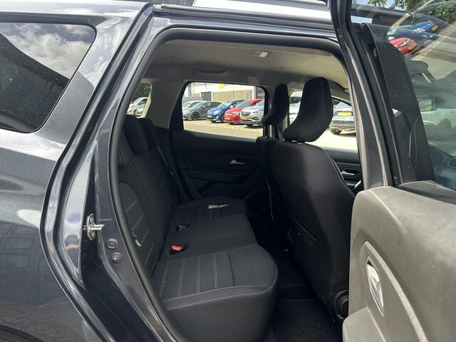 Dacia DUSTER 1.3 TCe 150 Journey Automaat/Camera V+A/ Stoelverwarming / ECC/Parkeersensoren.