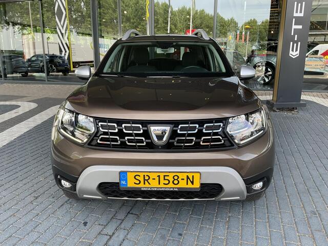 Dacia DUSTER 1.2 TCe Prestige TREKHAAK / NAVIGATIE / PARKEERSENSOREN / BLUETOOTH / CRUISE CONTROL / PARKEERCAMERA / CLIMATE CONTROL / DEALER ONDERHOUDEN!