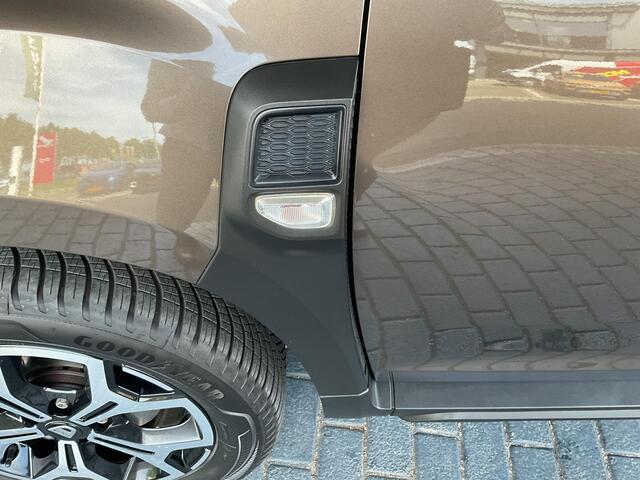Dacia DUSTER 1.2 TCe Prestige TREKHAAK / NAVIGATIE / PARKEERSENSOREN / BLUETOOTH / CRUISE CONTROL / PARKEERCAMERA / CLIMATE CONTROL / DEALER ONDERHOUDEN!