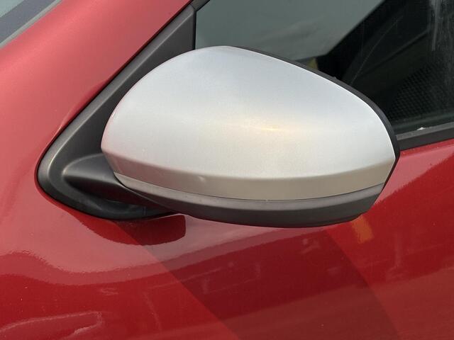 Dacia DUSTER 1.0 TCe Comfort PARKEERSENSOREN + CAMERA / CRUISE CONTROL / NAVI / ALL SEASONS BANDEN / LICHTMETAAL / AIRCO !!