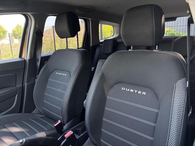 Dacia DUSTER 1.3 TCe Prestige / 1e Eig / Navigatie / Camera / Aanhangwagen geremd 1500KG /
