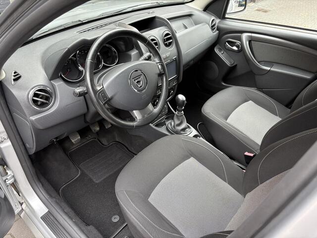 Dacia DUSTER 1.2 TCe Camera, Trekhaak, Stoelverw. Navi, PDC Garantie