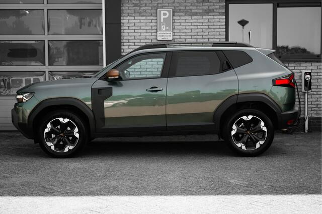 Dacia DUSTER 1.2 TCe 130 mild hybrid 4x4 Extreme | trekhaak | all season banden | navigatie | incl. Bovag rijklaarpakket met 12 maanden garantie |