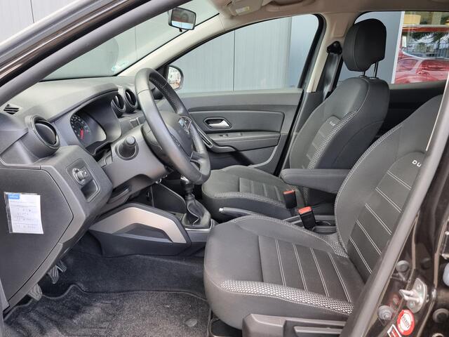 Dacia DUSTER 1.3 TCe Prestige | Navigatie | 360° Camera | Trekhaak |