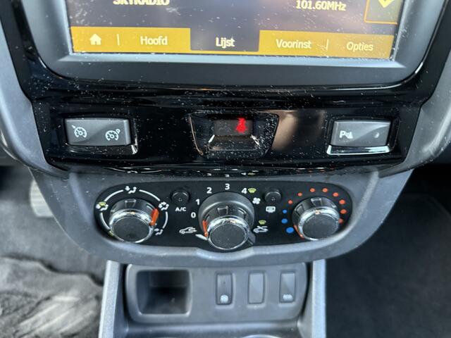 Dacia DUSTER 1.2 TCe 4x2 Blacksh.