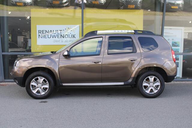 Dacia DUSTER 1.2 TCe 4x2 Lauréate | TREKHAAK | PARKEERSENSOREN | CRUISE CONTROL | AIRCONDITIONING | BLUETOOTH RADIO