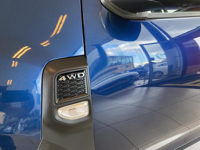 Dacia DUSTER 1.3 TCe Prestige,4WD,Trehaak,Navigatie,Rondomzichtcamera,Keyless,Parkeersensoren V&A,Spraakbediening,Airco,Cruisecontrol,Treeplankset,17 Inch Lmv