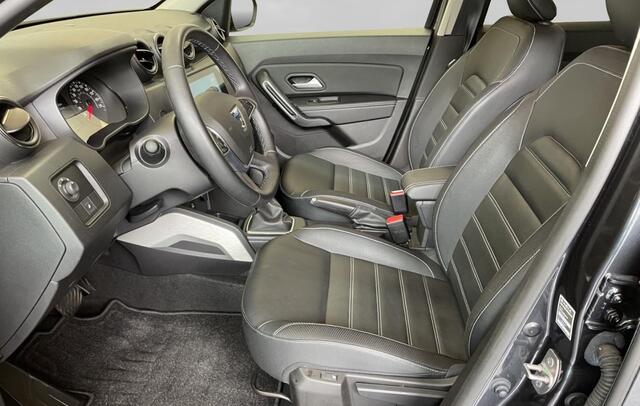 Dacia DUSTER 1.3 TCe AUTOMAAT PRESTIGE / LEDER / 360 / CRUISE / NAVI / RIJKLAAR