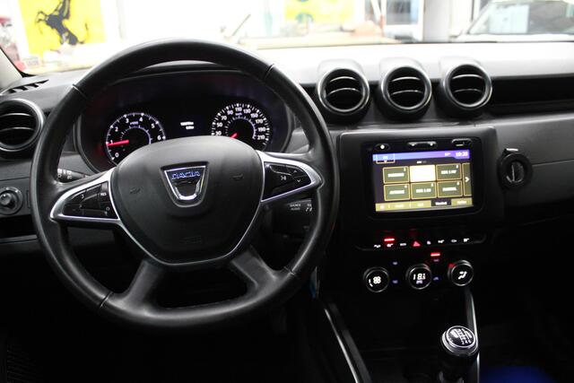 Dacia DUSTER 1.2 TCe 4x4 Prestige Airco, Cruise Control, Trekhaak, Stuurbekrachtiging, Rondomzicht Camera