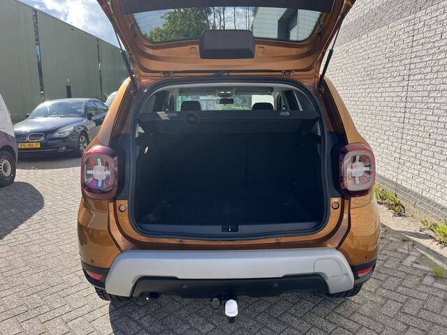 Dacia DUSTER 1.2 TCe Prestige | trekhaak | all season banden | leder | 360 camera | incl. Bovag rijklaarpakket met 12 maanden garantie |