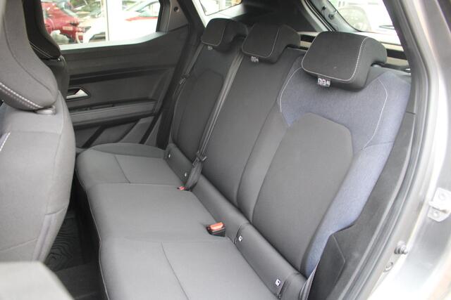 Dacia DUSTER 1.2 TCe 130 mild hybrid Extreme | STOEL en STUURVERWARMING | CAMERA | NAVI