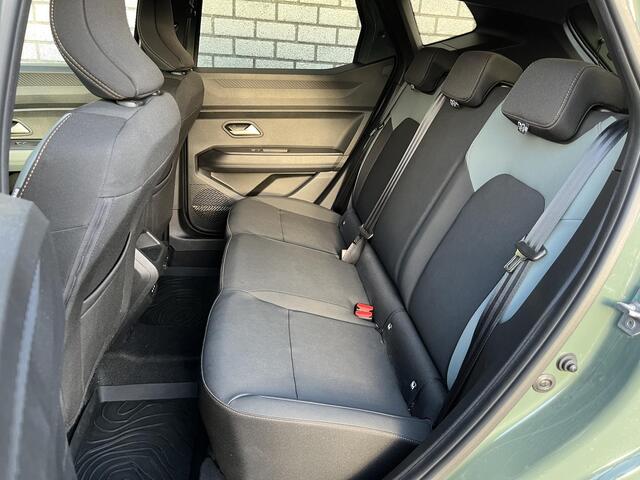 Dacia DUSTER 1.6 Hybrid 140 Extreme | Achteruitrijcamera | Stoel + Stuurverwarming | Apple CarPlay / Android Auto | Climate Control |