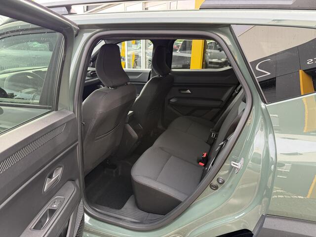 Dacia DUSTER 1.6 Hybrid 140 Extreme | Achteruitrijcamera | Stoel & stuur verwarming | Voorruit verwarming | DAB | LED | Key-less | Climate Control | Cruise Control |