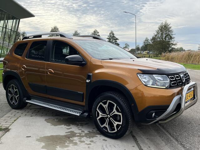 Dacia DUSTER 1.2 TCe Prestige 126 PK / Trekhaak / Camera / Parkeersensoren V+A / Blind spot warning / 17'' LMV /