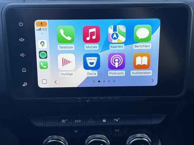 Dacia DUSTER 1.0 TCe Prestige / Trekhaak / Achteruitrijcamera / Stoelverwarming / Navigatie / Apple Carplay & Android Auto / Dode Hoek Detectie / Climate Control / Cruise Control /