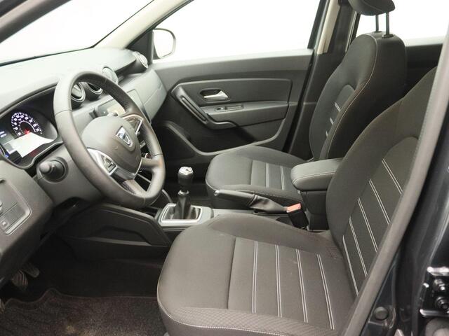 Dacia DUSTER TCe 1.0 Bi-Fuel Comfort | LPG G3 | Media Display met DAB, bluetooth, Apple CarPlay & Android Auto | Handbediende airco | Lichtmetalen velgen | Metaalkleur | Parkeersensoren achter |