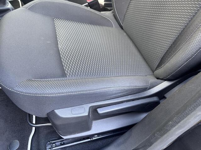 Dacia DUSTER 1.0 TCe Bi-Fuel Comfort | Trekhaak | Cruise Control | Airco | BT-Telefoonfunctie | Lichtmetaal |