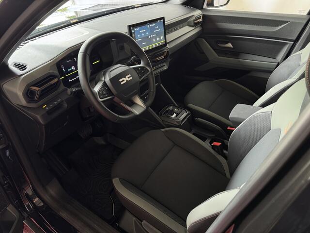 Dacia DUSTER 1.6 HYBRID EXTREME CAMERA CARLAY NAVI STOEL/STUUR/RUIT VERW. LED PDC