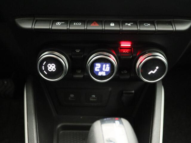 Dacia DUSTER TCe 150 EDC Automaat Prestige | Medianav met Apple Carplay & Android Auto ! Parkeersensoren achter met 360 Camera ! Dakrails in lengterichting in chroom met satijnglans |