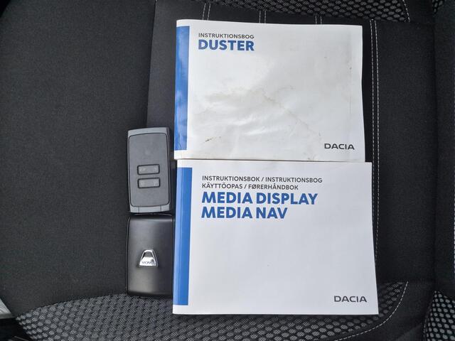 Dacia DUSTER 1.3 TCe 150 Extreme Automaat / Trekgewicht 1500 kg / Dealer onderhouden / Trekhaak vast / Stoelverwarming / Achteruitrijcamera / Cruise control / Keyless Entry/Start / Apple Carplay Android Auto / Climate control /
