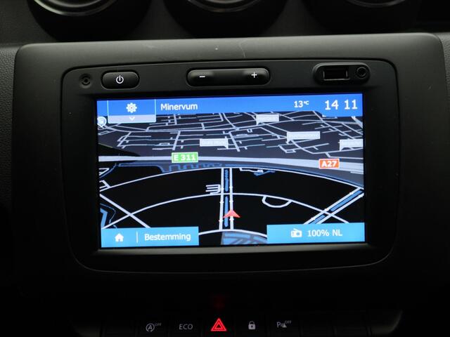 Dacia DUSTER TCe 130 Prestige | MediaNav Navigatiesysteem met Apple CarPlay & Android Auto | Parkeersensoren achter met achteruitrijcamera | Trekhaak | Lichtmetalen velgen | Metaalkleur |