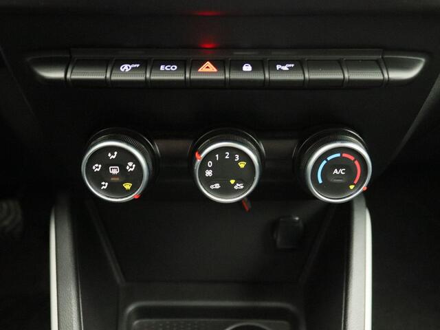 Dacia DUSTER TCe 130 Prestige | MediaNav Navigatiesysteem met Apple CarPlay & Android Auto | Parkeersensoren achter met achteruitrijcamera | Trekhaak | Lichtmetalen velgen | Metaalkleur |