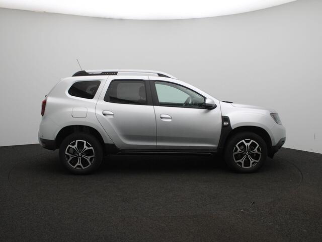 Dacia DUSTER TCe 90 Prestige | Airco | Medianav | Lichtmetalen velgen | Metaalkleur | Parkeersensoren achter met achteruitrijcamera | Privacy glass |