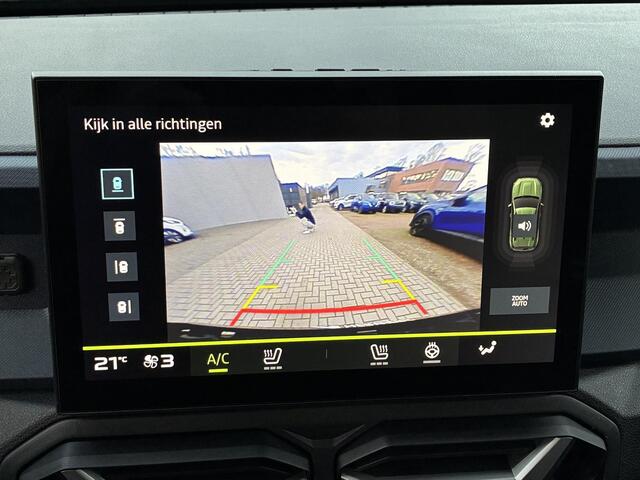 Dacia DUSTER 1.6 Hybrid 140 Journey Automaat / Fabrieksgarantie tot 04-2028<100.000 / Pack parking / Pack Winter / Draadloze telefoon lader / Apple Carplay/Android Auto / Cruise control / Climate control / Stuur & Stoelverwarming /