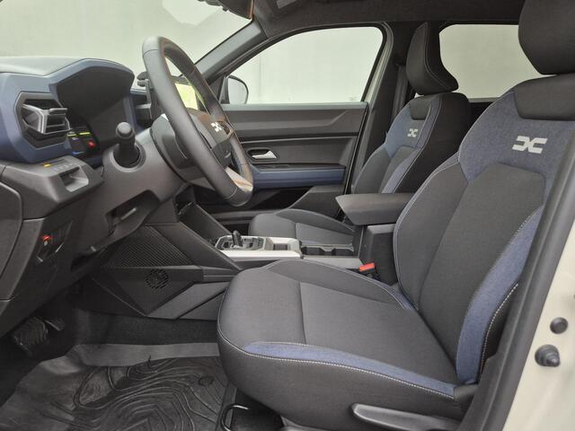 Dacia DUSTER 1.6 Hybrid 140 Journey Automaat / Fabrieksgarantie tot 04-2028<100.000 / Pack parking / Pack Winter / Draadloze telefoon lader / Apple Carplay/Android Auto / Cruise control / Climate control / Stuur & Stoelverwarming /