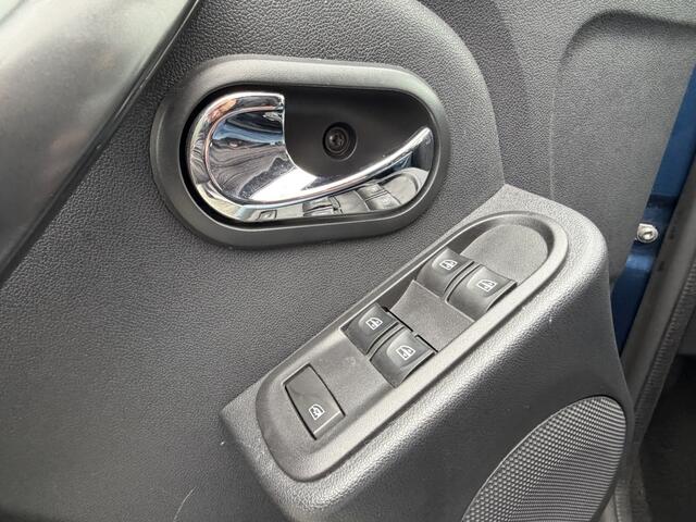 Dacia DUSTER 1.2 TCe 4x2 Prestige / Nieuwe ketting / Airco / Trekhaak / NAP