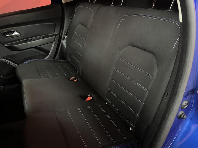 Dacia DUSTER 1.0 TCe Bi-Fuel Serie Limitee 15th Anniversary | Navigatie | Climate Control | Trekhaak | PDC | APK 03-09-2026 |