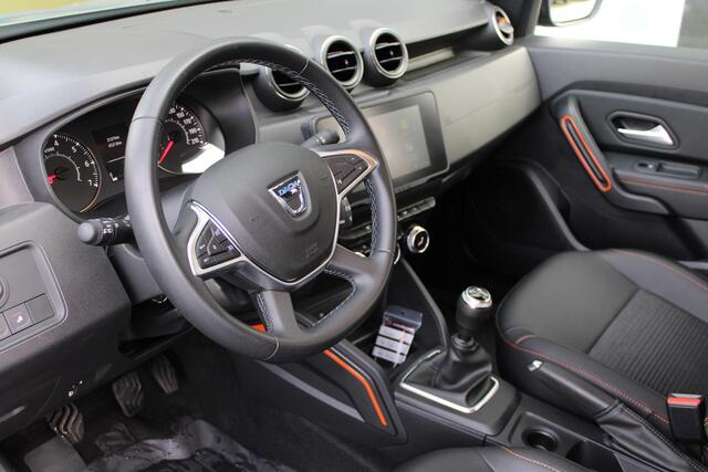 Dacia DUSTER 1.0 TCe Bi-Fuel Extreme / NAVIGATIE / CLIMATE CONTROL / PDC + CAMERA / APPLE & ANDROID CARPLAY