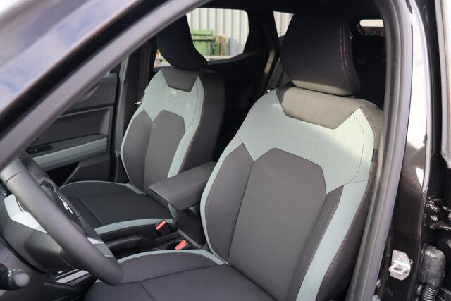 Dacia DUSTER 1.8 hybrid 155 extreme HEV | 7 jaar garantie | Stoel-/Stuurverwarming | Camera | Cruise Control