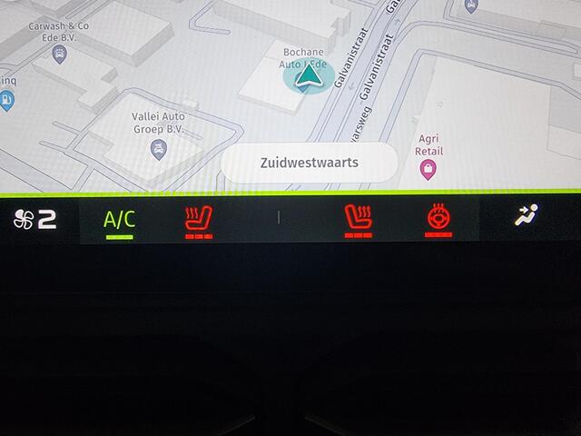 Dacia DUSTER 1.6 Hybrid 140 Journey | Trekhaak | 360º Camera | Stoelverwarming |