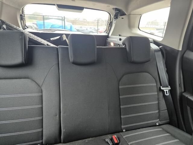 Dacia DUSTER 1.3 TCe 4x4 150pk Comfort awd EXPORT PRIJS 15000,-