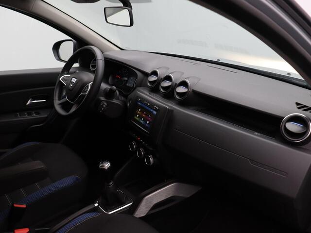 Dacia DUSTER TCe 130pk Serie Limitee 15th Anniversary | Cruise Control | Climate Control | Navigatie | Trekhaak | Lichtmetalen Velgen |
