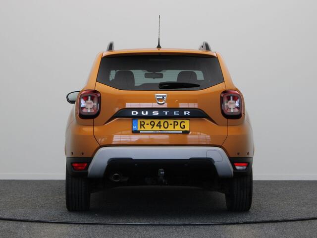 Dacia DUSTER TCe 100pk Bi-Fuel Comfort | Dealer onderhouden | Stoelverwarming | 360 graden camera | Trekhaak | Climate Control | Dodehoek detectie |